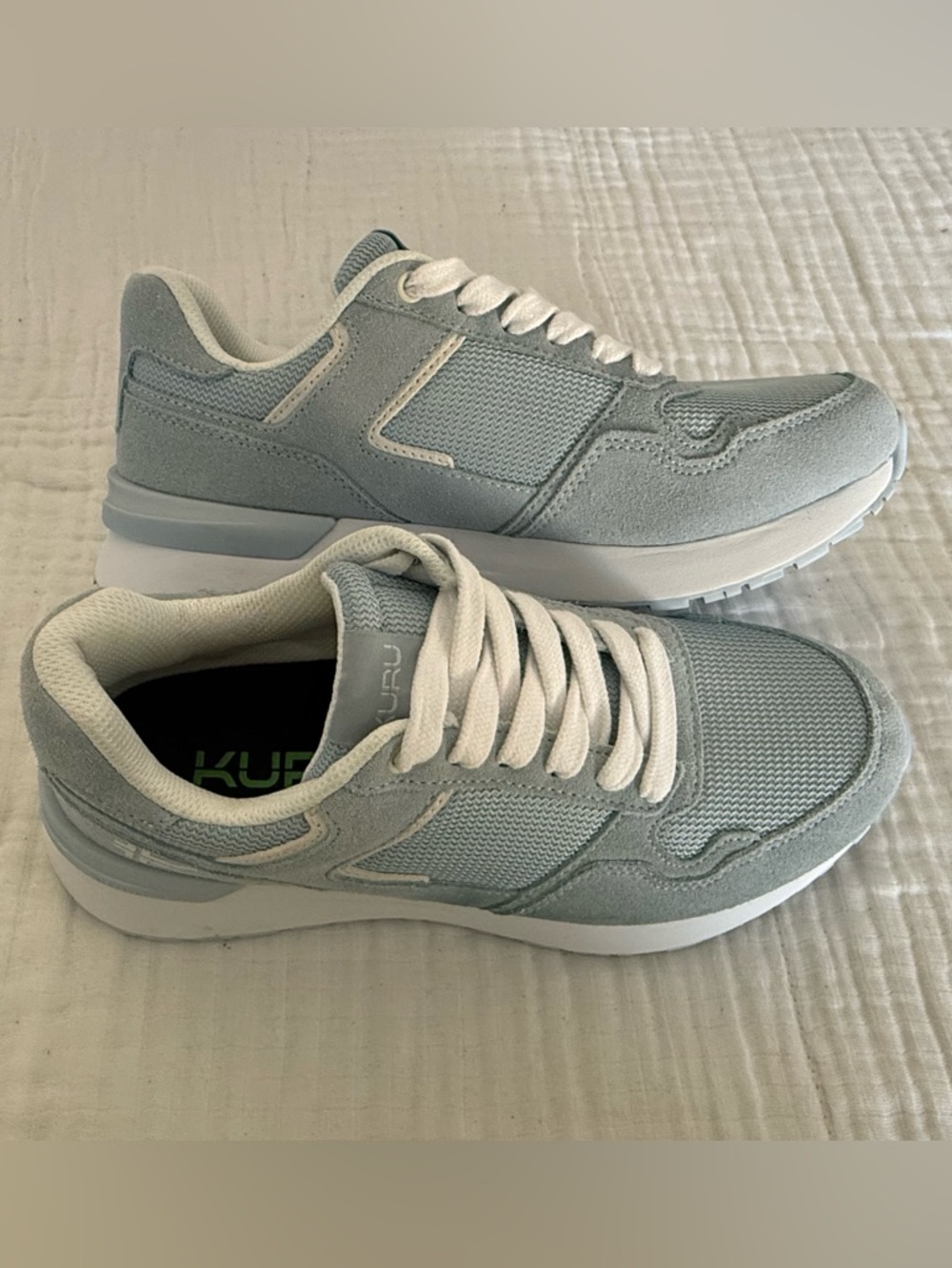 NWT KURU APOGEE Sneakers Men’s Size 7.5/Women’s Size 9
